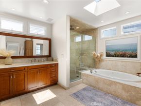 220 20th Street, Manhattan Beach CA 90266