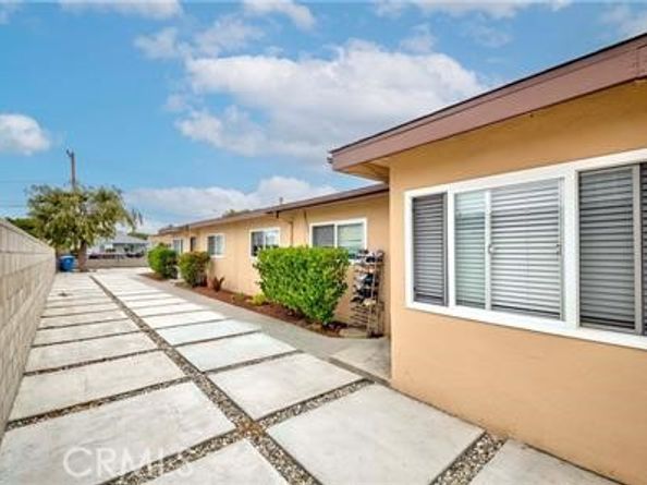 1442 w 220th St, Torrance CA 90501