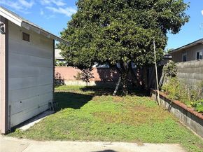 4323 W 105th Street, Inglewood CA 90304