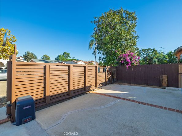 3211 Cattaraugus Avenue, Los Angeles CA 90034