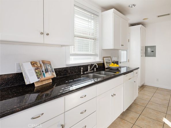 3211 Cattaraugus Avenue, Los Angeles CA 90034