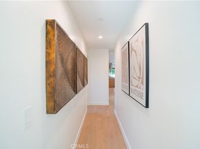 528 Westminster Avenue, Venice CA 90291