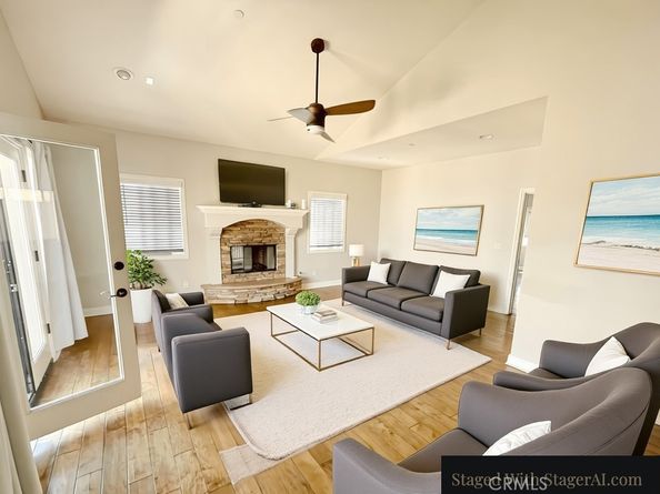 520 N Elena B, Redondo Beach CA 90277