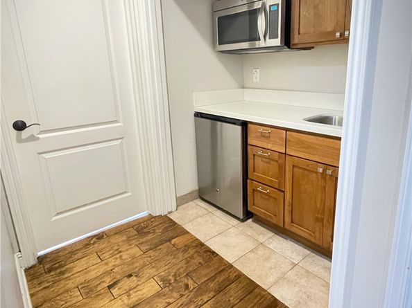 520 N Elena B, Redondo Beach CA 90277