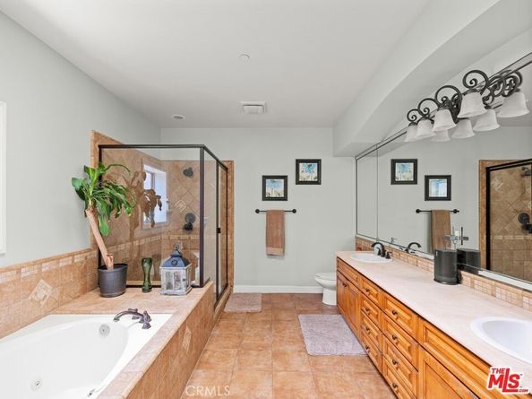 520 N Elena B, Redondo Beach CA 90277