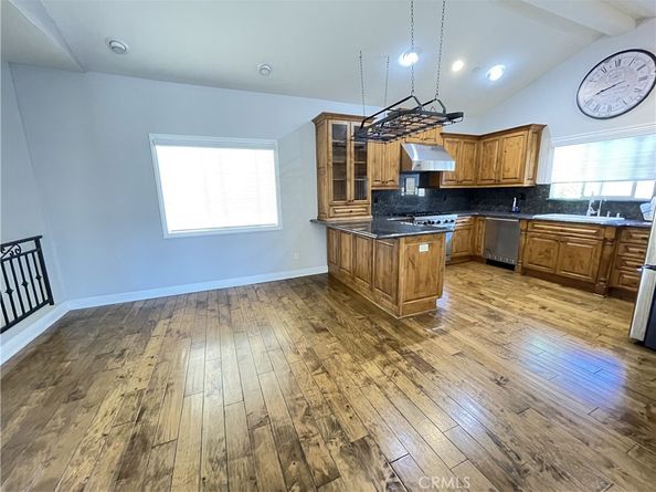 520 N Elena B, Redondo Beach CA 90277