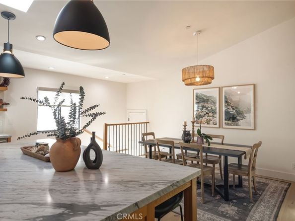 966 Rosecrans Avenue, Manhattan Beach CA 90266