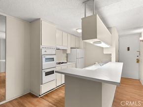 421 S LaFayette 214, Los Angeles CA 90057