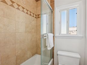 1043 9th Street, Manhattan Beach CA 90266