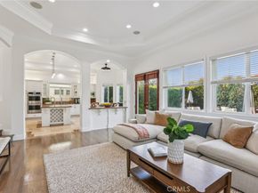 1043 9th Street, Manhattan Beach CA 90266