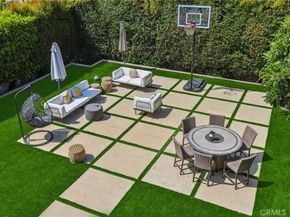 1043 9th Street, Manhattan Beach CA 90266