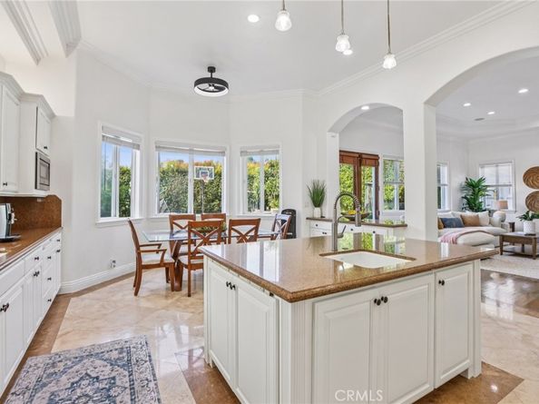 1043 9th Street, Manhattan Beach CA 90266