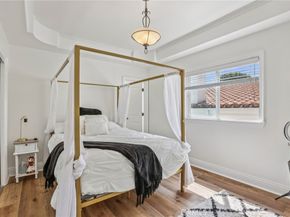 1043 9th Street, Manhattan Beach CA 90266