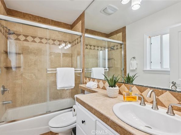 1043 9th Street, Manhattan Beach CA 90266
