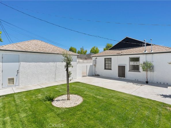 8353 Dunbarton Avenue, Los Angeles CA 90045