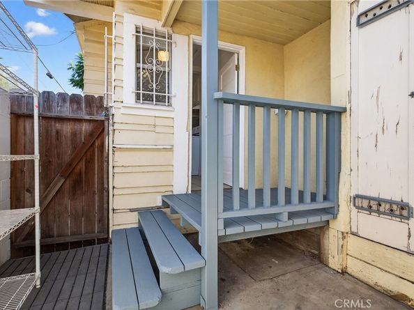 521 Olive Avenue, Long Beach CA 90802