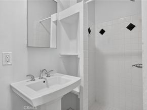 521 Olive Avenue, Long Beach CA 90802