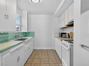 521 Olive Avenue, Long Beach CA 90802