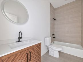 10905 Dalerose Avenue, Inglewood CA 90304