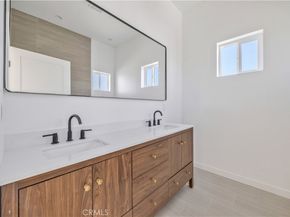 10905 Dalerose Avenue, Inglewood CA 90304