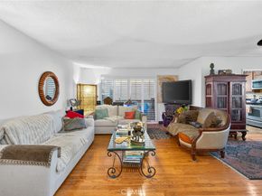 5376 Fairview Boulevard 209, Los Angeles CA 90056