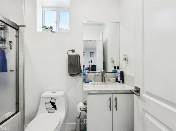 2806 Cudahy Street, Huntington Park CA 90255