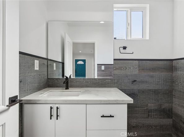 2806 Cudahy Street, Huntington Park CA 90255