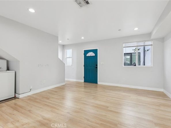 2806 Cudahy Street, Huntington Park CA 90255