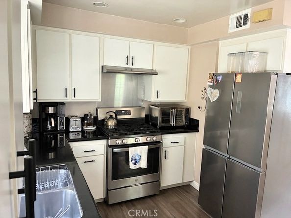 2249 Montrose Avenue 7, Montrose CA 91020