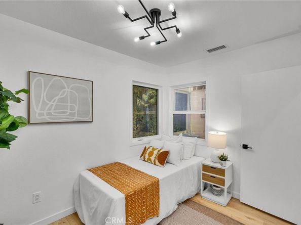 2147 Vestal Avenue, Los Angeles CA 90026