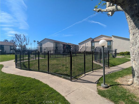 23266 Orange #8, Lake Forest CA 92630