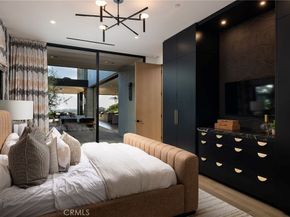 2304 Cliff, Newport Beach CA 92663