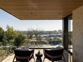 2304 Cliff, Newport Beach CA 92663