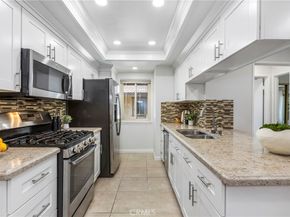 25183 Oak Canyon, Lake Forest CA 92630