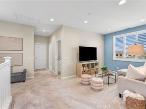 925 E 3rd, Santa Ana CA 92701