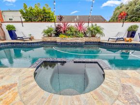 5522 Mossvale Circle, Huntington Beach CA 92649