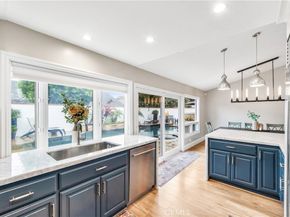 5522 Mossvale Circle, Huntington Beach CA 92649