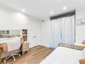 5522 Mossvale Circle, Huntington Beach CA 92649