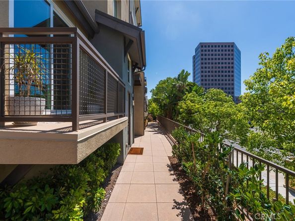 81 Waldorf, Irvine CA 92612