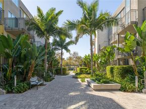 81 Waldorf, Irvine CA 92612