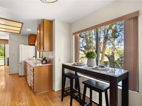 2595 Plaza Del Amo 424, Torrance CA 90503