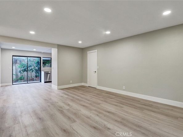 93 Streamwood, Irvine CA 92620