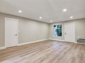 93 Streamwood, Irvine CA 92620