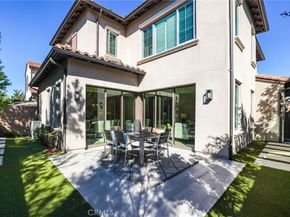 170 Villa Ridge, Irvine CA 92602