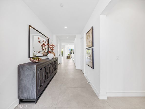 106 Albero, Irvine CA 92602