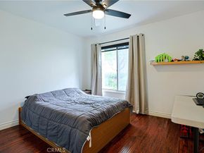 12 Silverwood 19, Irvine CA 92604