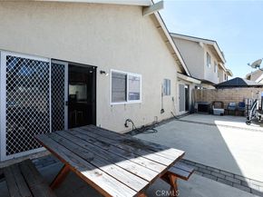 12 Silverwood 19, Irvine CA 92604