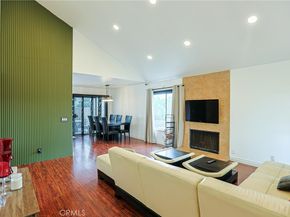12 Silverwood 19, Irvine CA 92604