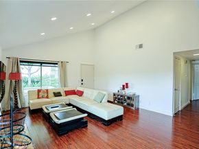 12 Silverwood 19, Irvine CA 92604