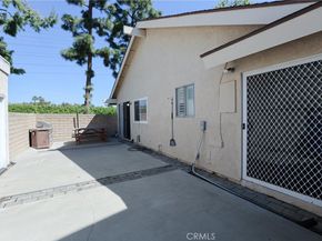 12 Silverwood 19, Irvine CA 92604
